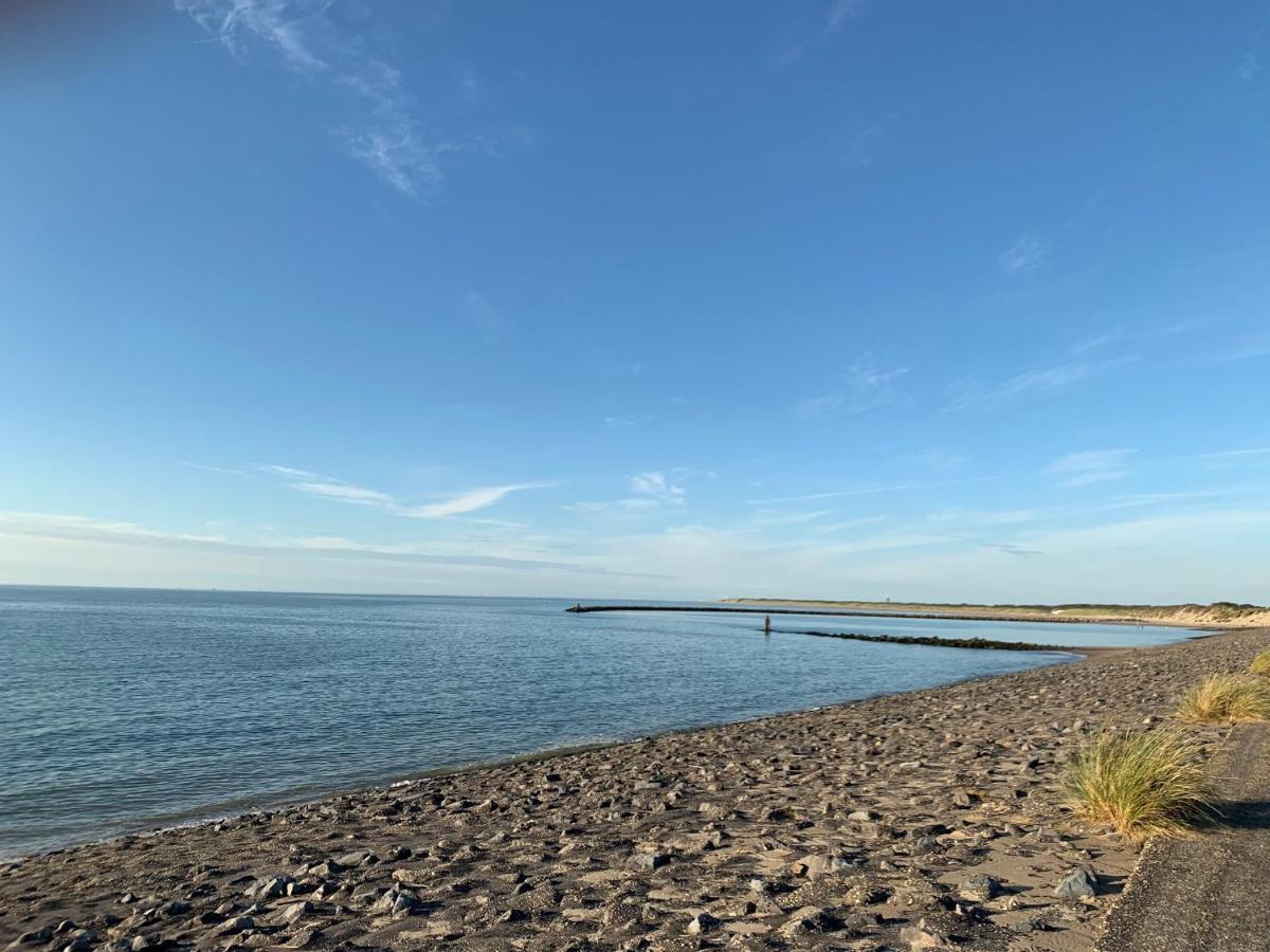 "Zeelandzon" Holiday Home By The Lake With Jacuzzi And Sauna Herkingen Luaran gambar
